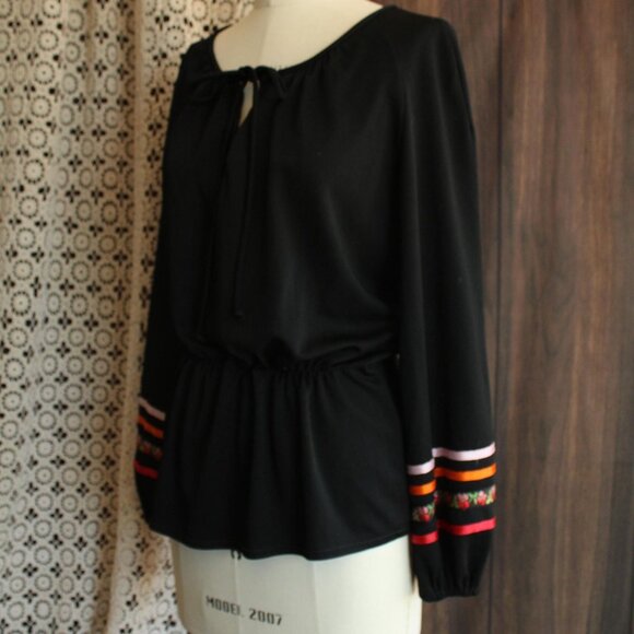 Vintage 1970s Blouse, R&K Black Peasant Top, Cottage Core, Folk Style - Picture 9 of 10